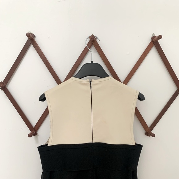 Silk chiffon dress and stretch leather detailing - Picture 6 of 6